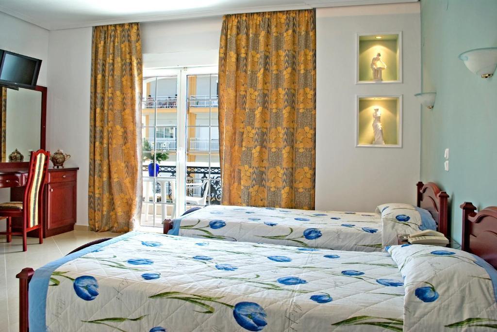 Hotel Chronis Paralía Dış mekan fotoğraf